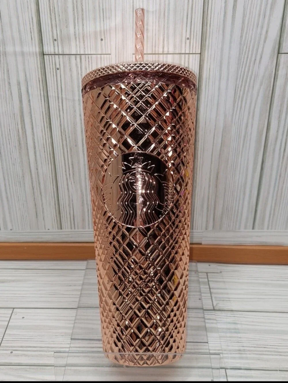 Starbucks 24oz Reflective Acrylic Rose Gold Diamond Textured Lid & Straw Tumbler